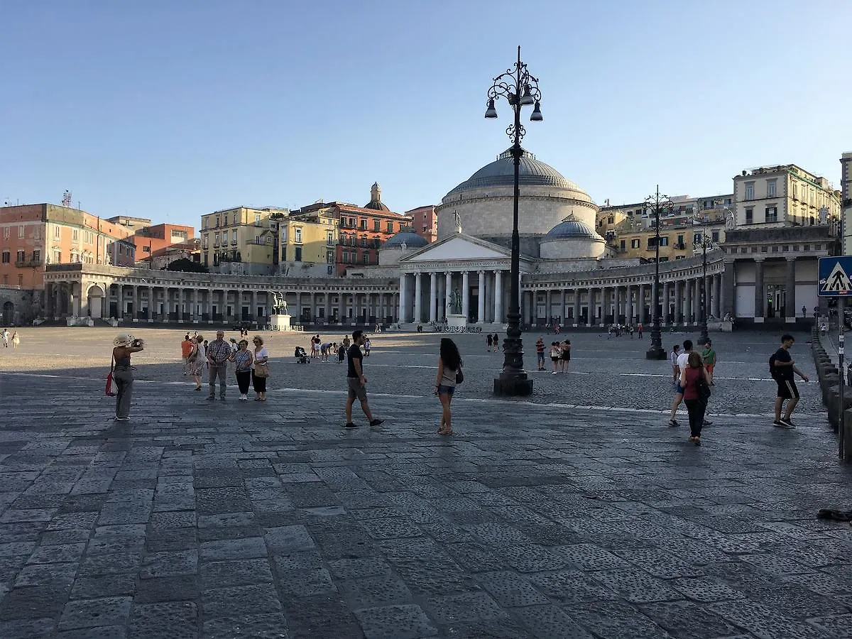 Medusa Chiaia 164 Naples 0*,