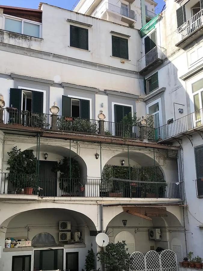 Medusa Chiaia 164 Naples Bed & Breakfast