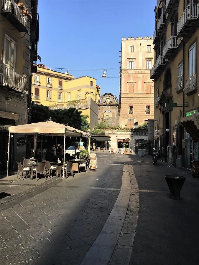 Medusa Chiaia 164 Naples